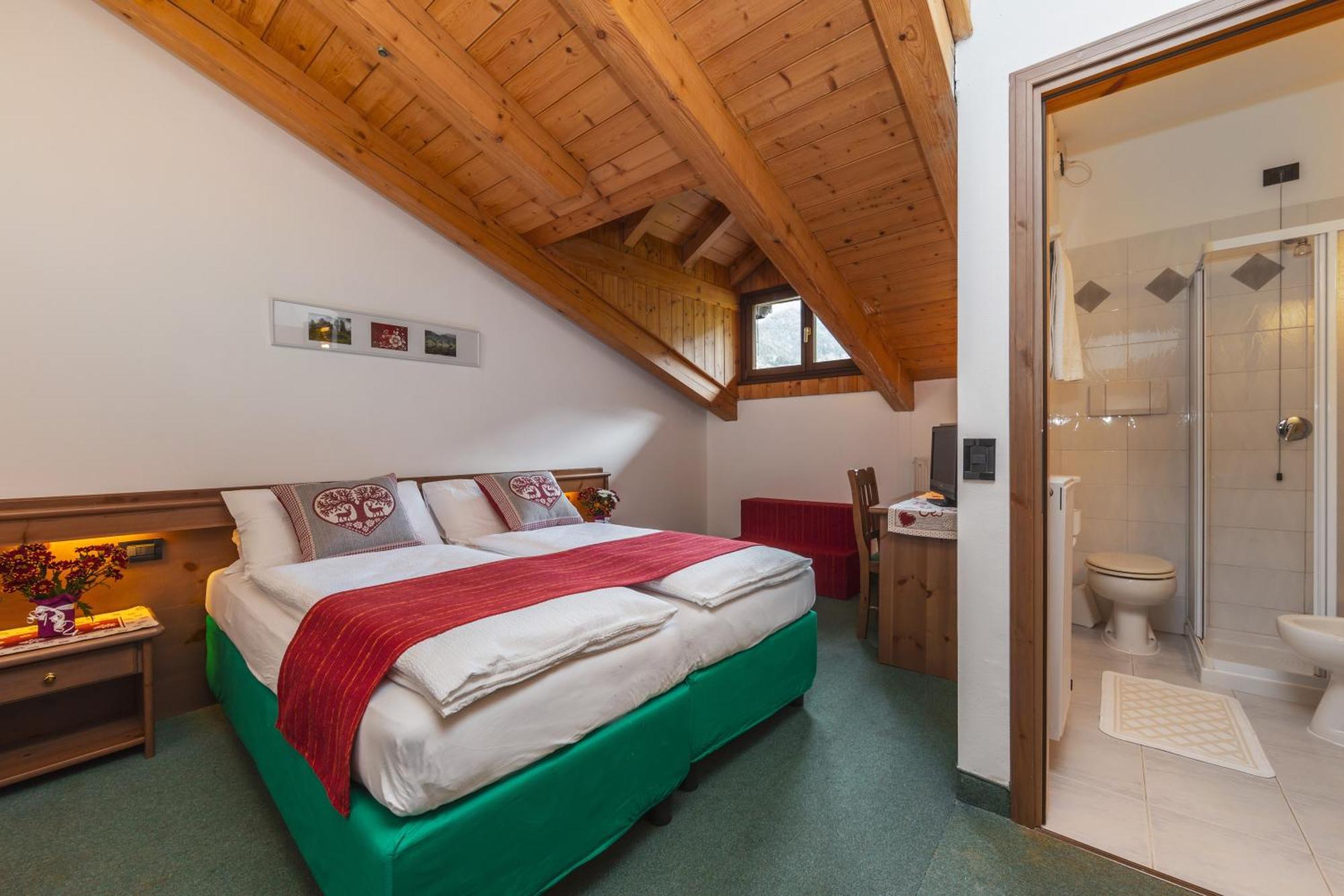 Cadria Nature&Bike Hotel Lenzumo di Concei Buitenkant foto